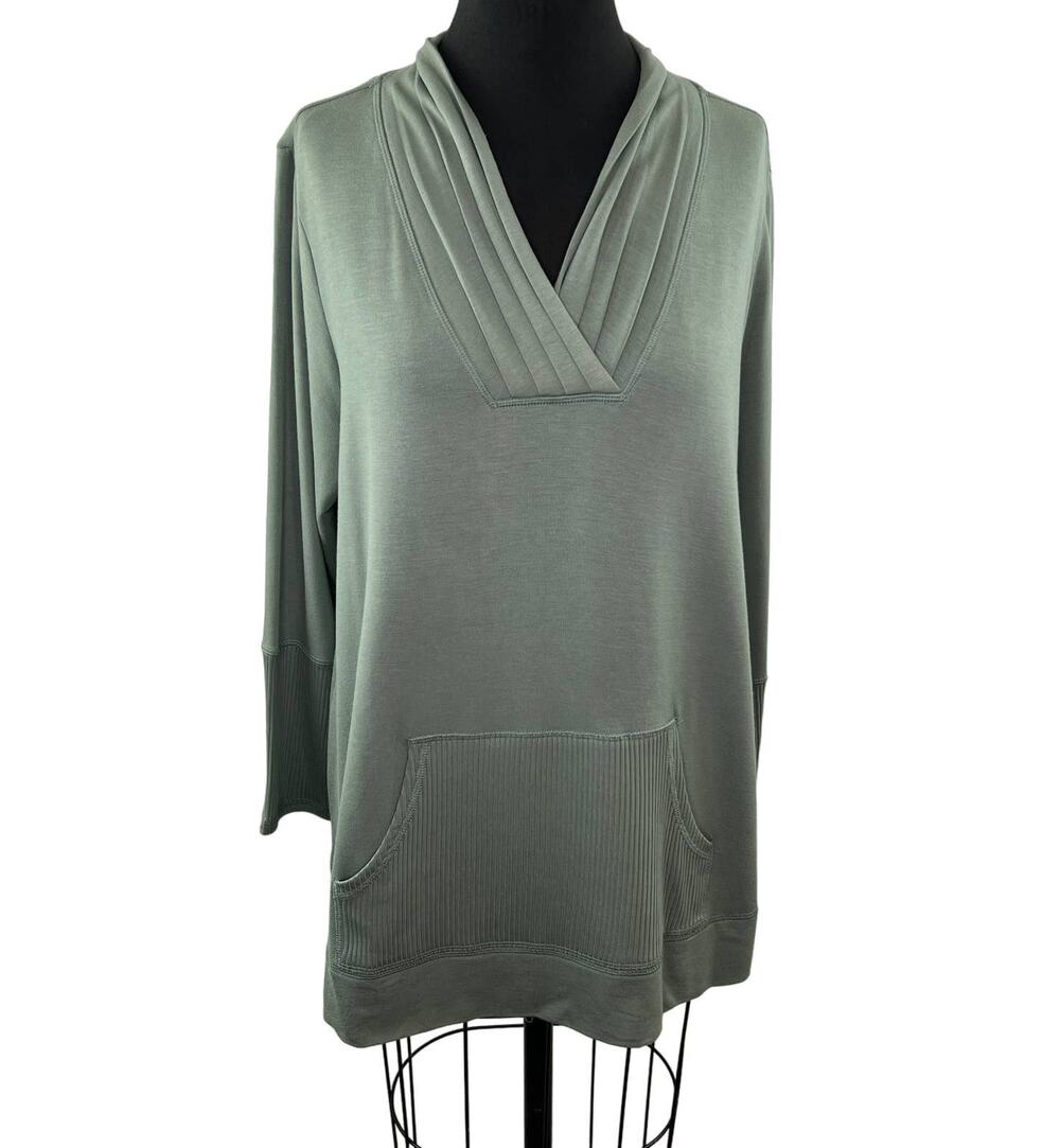 Soft Surroundings Tara Tunic Top Soft Sage Green 2ET35 Kangaroo Pockets Pleat PL